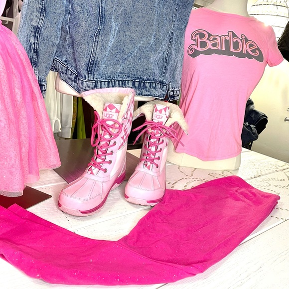 💖🌟💖🌟Entire Barbie Girl Outfit! Uggs! - Picture 7 of 17